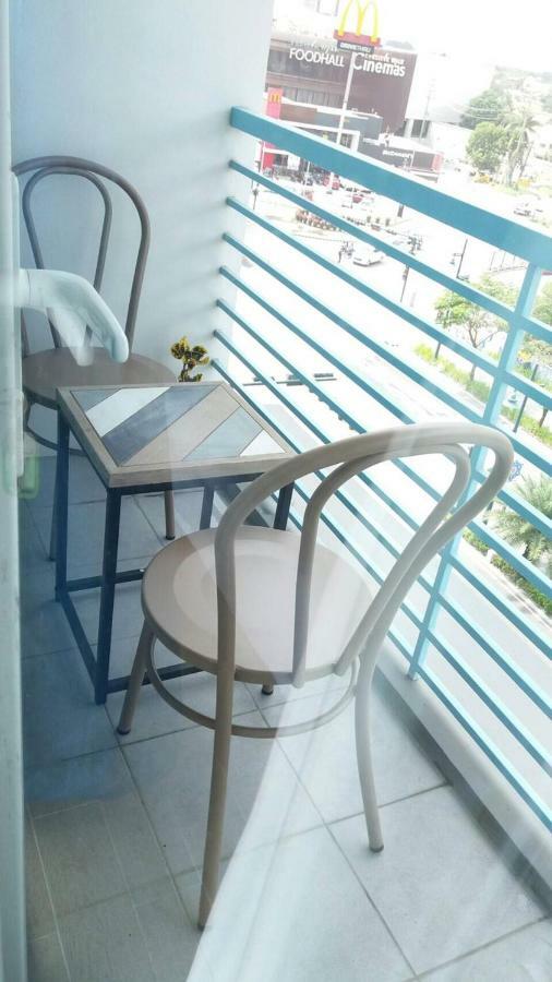 Studio Unit, Homely Condo At One Madison Place Near Iloilo Business Park Ph. Luaran gambar