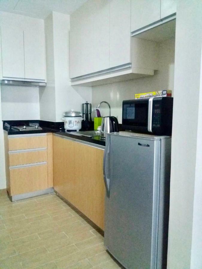Studio Unit, Homely Condo At One Madison Place Near Iloilo Business Park Ph. Luaran gambar